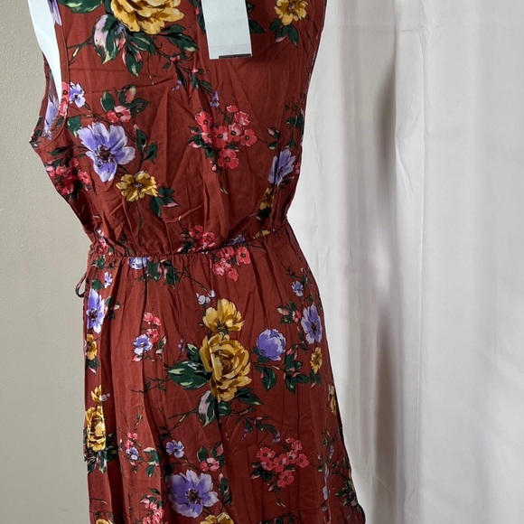 LUSH Rust Floral Print Wrap Dress size Small - Picture 4 of 6